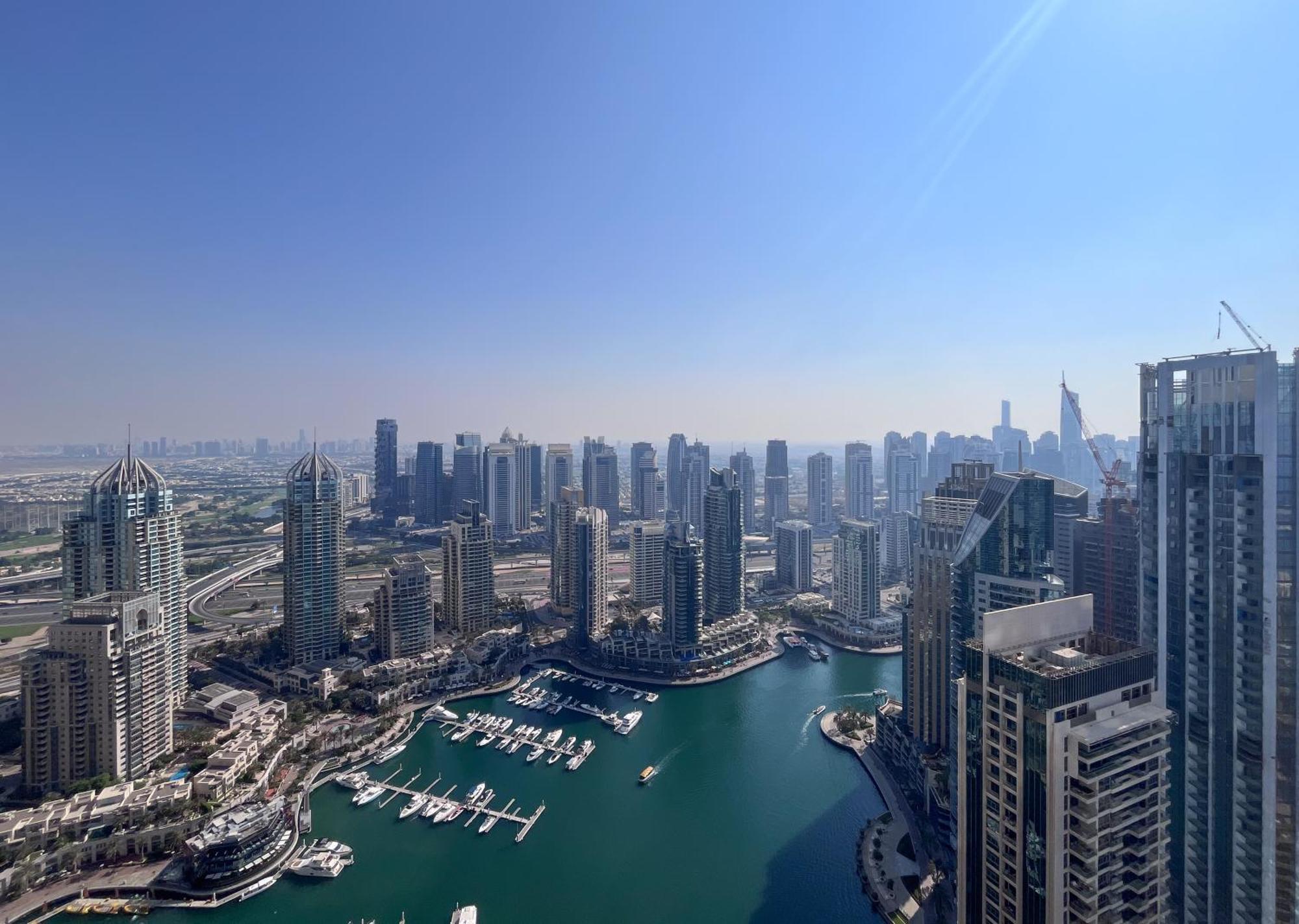 Luxury 2br In Cayan Tower With Sea, Marina & Eye View