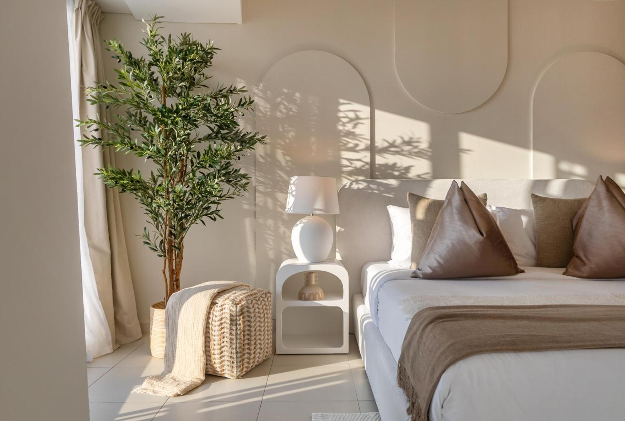 Luxury 2br In Cayan Tower With Sea, Marina & Eye View شقة *