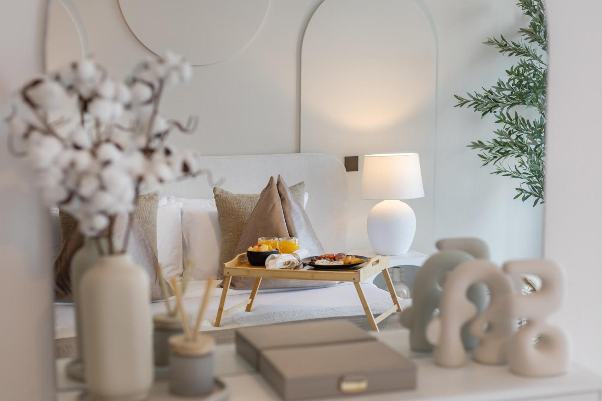 Luxury 2br In Cayan Tower With Sea, Marina & Eye View شقة دبي