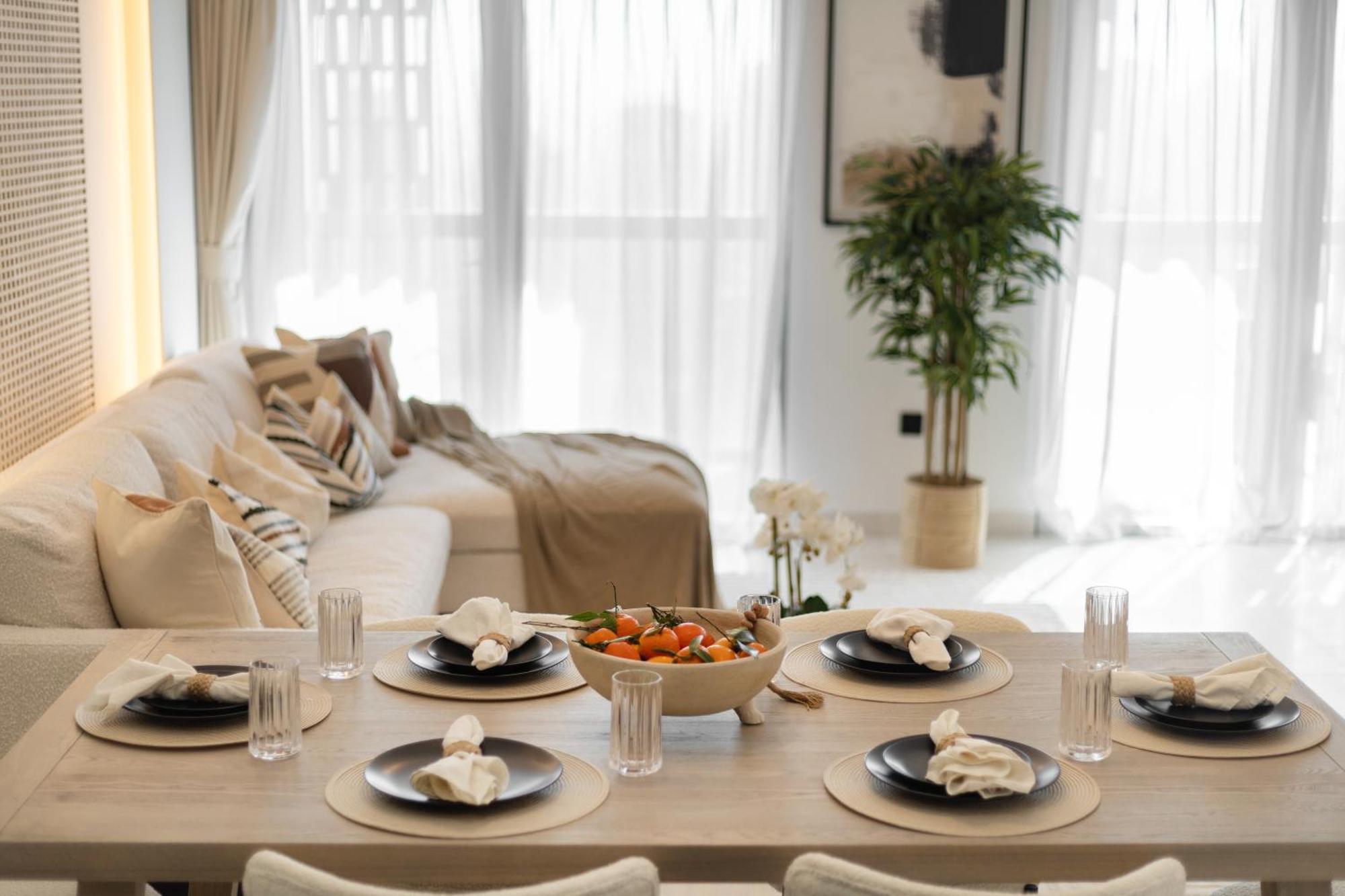 Luxury 2br In Cayan Tower With Sea, Marina & Eye View * دبي